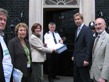 Handing in the Petition from TMSTH Area Forum